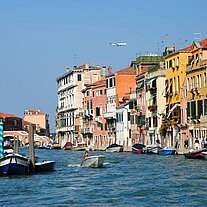 Häuser am Canale Grande