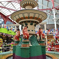 Brunnen in der Markthalle