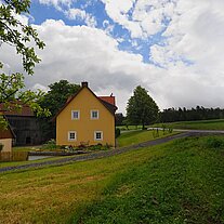 Grünschusterhof mit Wetterstimmung