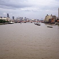 Blick von der Waterloo - Bridge in die Innen