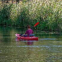 Paddlerin auf Spreekanal