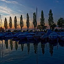 Sonnenuntergang am Bootshafen